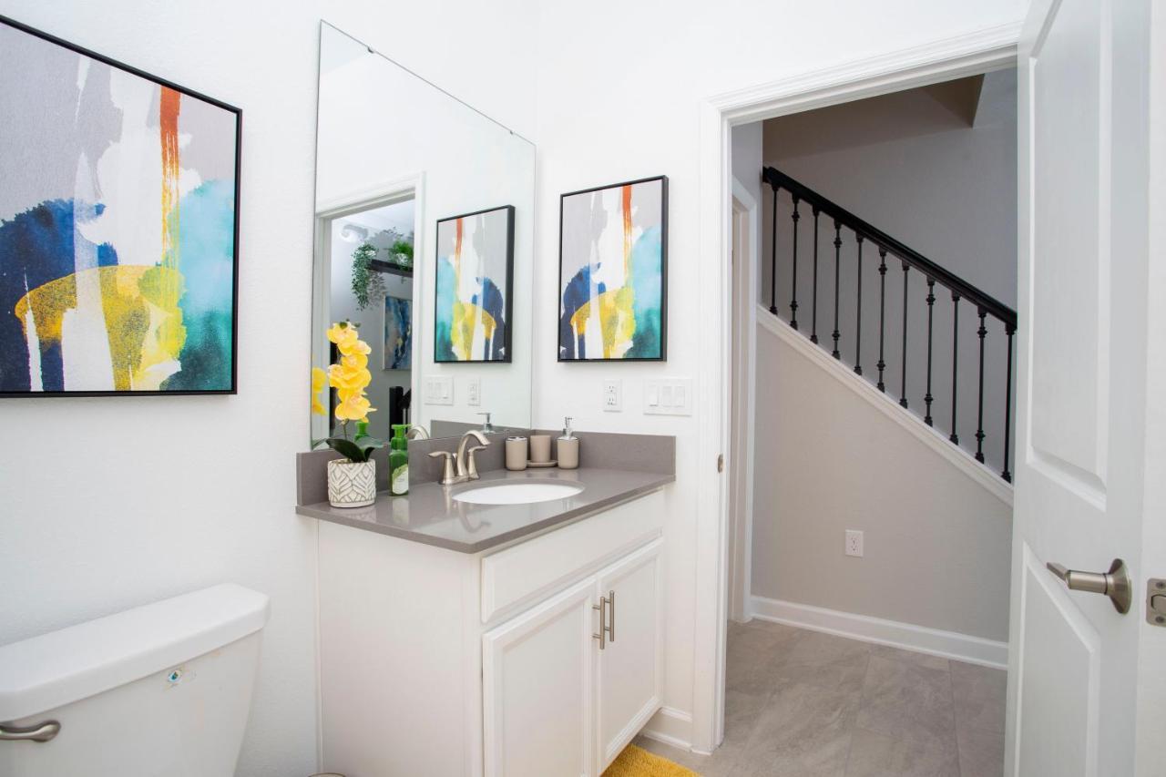 Hébergement de vacances Gorgeous 4bd W/ Pool Close To @ Storey 4289 *