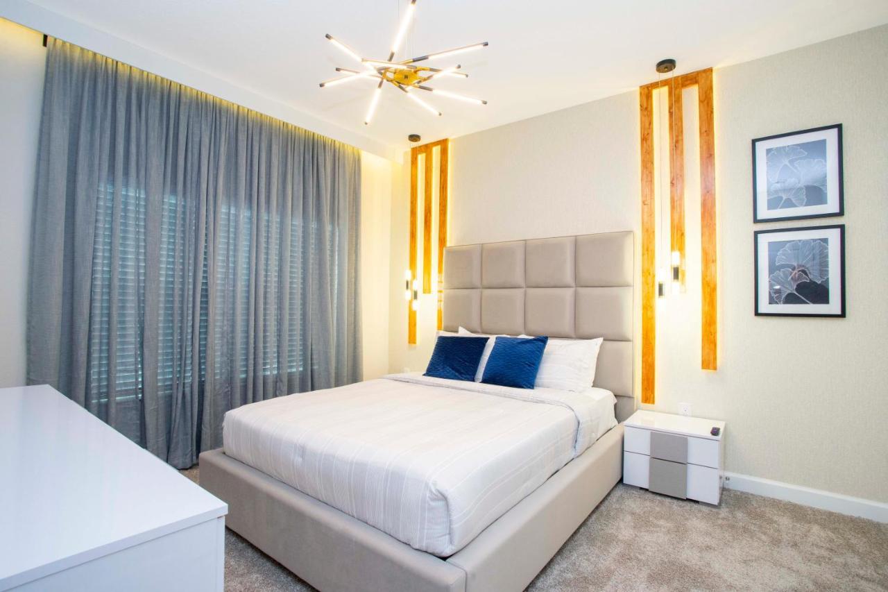 Hébergement de vacances Gorgeous 4bd W/ Pool Close To @ Storey 4289