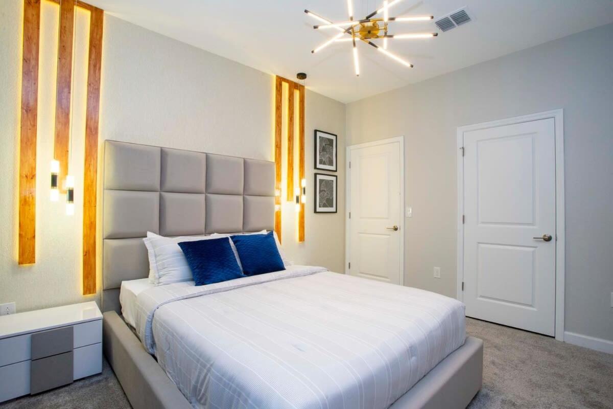 Gorgeous 4bd W/ Pool Close To @ Storey 4289 Hébergement de vacances